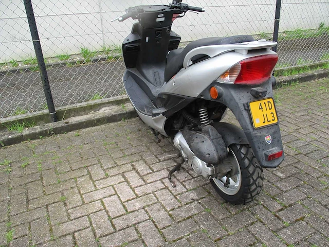 Kymco (scooter alleen bedoeld voor onderdelen) - bromscooter - b&win 50 2 tact liguid cooled - scooter - afbeelding 9 van  10