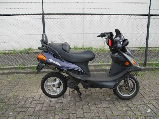 Kymco (scooter bedoeld voor onderdelen!) - bromscooter - dink 50 2 tact - scooter - afbeelding 5 van  9