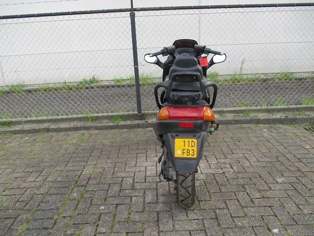 Kymco (scooter bedoeld voor onderdelen!) - bromscooter - dink 50 2 tact - scooter - afbeelding 7 van  9