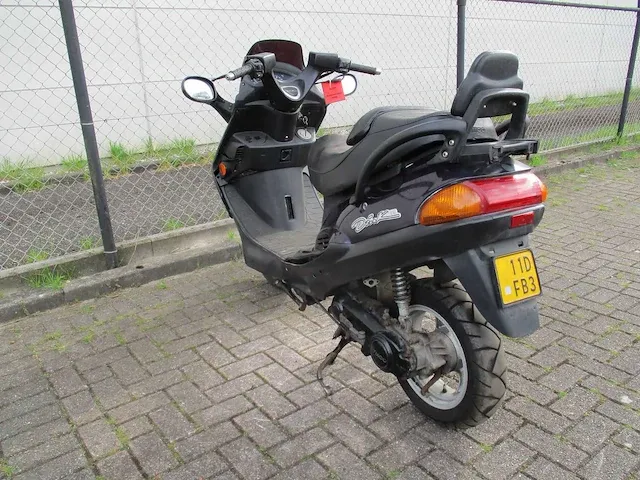 Kymco (scooter bedoeld voor onderdelen!) - bromscooter - dink 50 2 tact - scooter - afbeelding 8 van  9