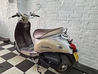 Kymco sento 45 km bromscooter 4takt - afbeelding 5 van  7
