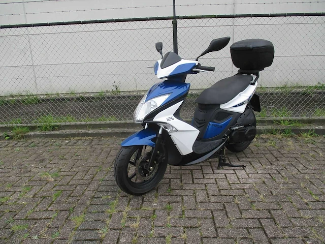 Kymco super 8 125 - motorscooter - motorfiets - afbeelding 4 van  11