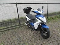 Kymco super 8 125 - motorscooter - motorfiets - afbeelding 7 van  11