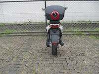 Kymco super 8 125 - motorscooter - motorfiets - afbeelding 10 van  11