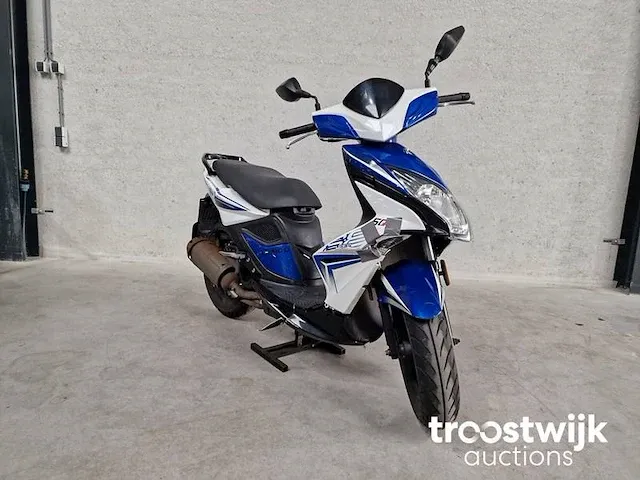 Kymco super 8 bromscooter - afbeelding 2 van  6