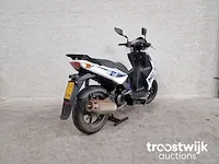 Kymco super 8 bromscooter - afbeelding 6 van  6