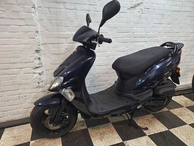 Kymco vitality 45 km bromscooter 4takt - afbeelding 2 van  7
