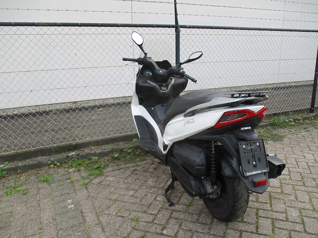 Kymco x town 300i - motorscooter - abs - motorfiets - afbeelding 10 van  11