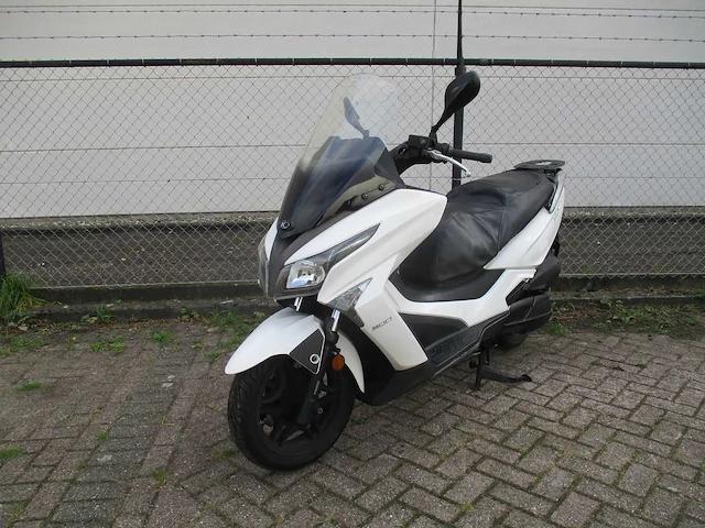 Kymco x town 300i - motorscooter - abs - motorfiets - afbeelding 2 van  11