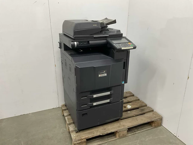 Kyocera taskaalfa 3050ci inktjetprinter - afbeelding 1 van  6