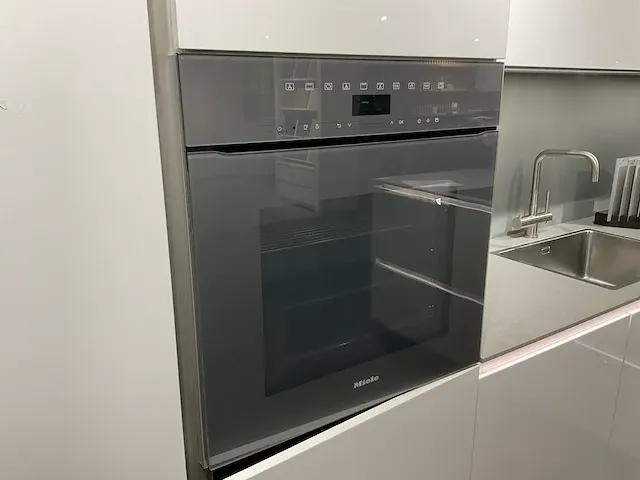 L 16 lux keukenopstelling - afbeelding 6 van  36
