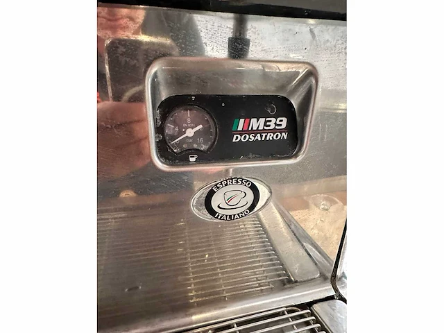 La cimbali m39 dosatron te dt/3 va koffie- espressomachine - afbeelding 10 van  15