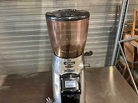 La cimbali magnum on demand touch koffiemolen - afbeelding 3 van  3