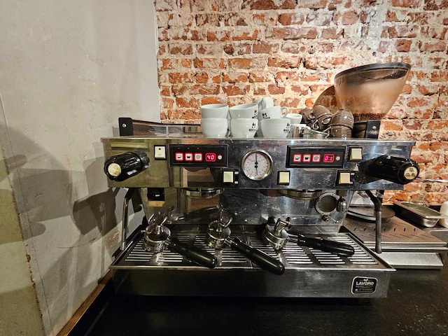 La marzocco 2av linea koffiemachine - afbeelding 1 van  4
