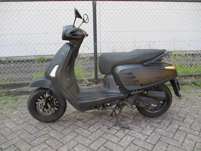 La souris - bromscooter - designo spec. ed. injectie - scooter - afbeelding 1 van  11