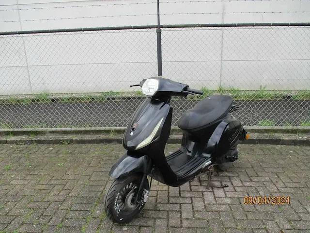 La souris - bromscooter - fly - scooter - afbeelding 2 van  9