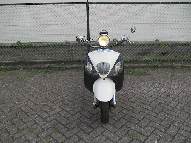 La souris - bromscooter - grande retro two tone - scooter - afbeelding 5 van  11