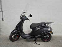 La souris - bromscooter - valexim - 4t 45km uitvoering frj97b - afbeelding 1 van  7