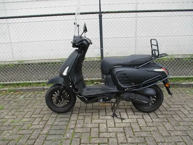 La souris - snorscooter - designo spec. ed. - scooter - afbeelding 1 van  9