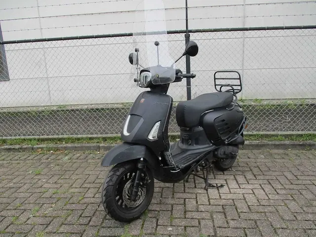 La souris - snorscooter - designo spec. ed. - scooter - afbeelding 2 van  9