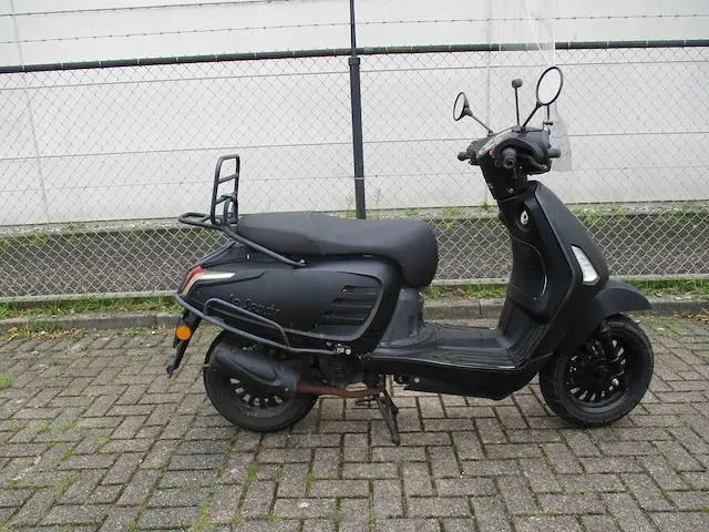 La souris - snorscooter - designo spec. ed. - scooter - afbeelding 5 van  9