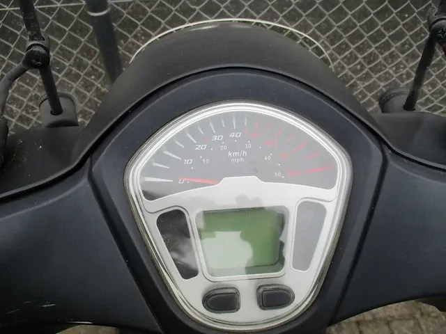 La souris - snorscooter - designo spec. ed. - scooter - afbeelding 9 van  9