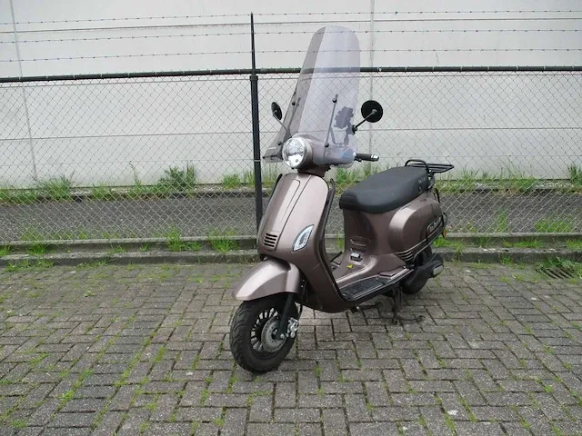 La souris - snorscooter - e-sourini - e-scooter - afbeelding 7 van  14