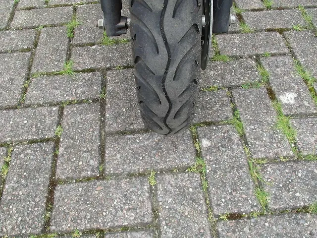 La souris - snorscooter - e-sourini - e-scooter - afbeelding 9 van  14