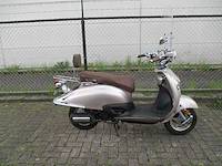 La souris - snorscooter - grande retro - scooter - afbeelding 5 van  9