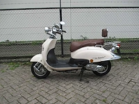 La souris - snorscooter - grande retro - scooter - afbeelding 1 van  11