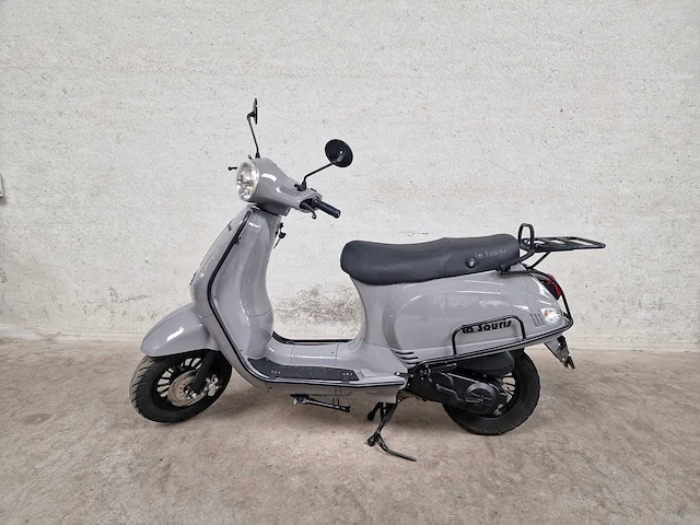 La souris - snorscooter - sourini - 4t 25km uitvoering dzg43d - afbeelding 1 van  7