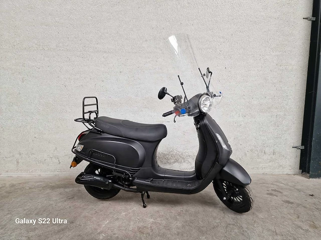 La souris - snorscooter - sourini - 4t 25km uitvoering - afbeelding 1 van  7