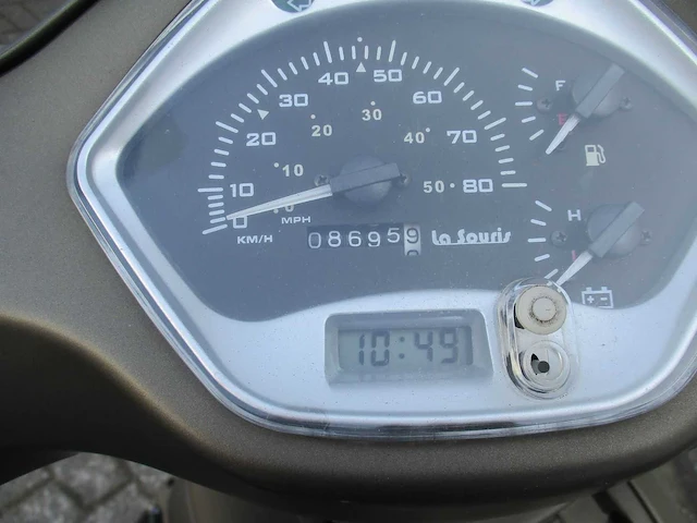 La souris - snorscooter - sourini injectie - scooter - afbeelding 3 van  11