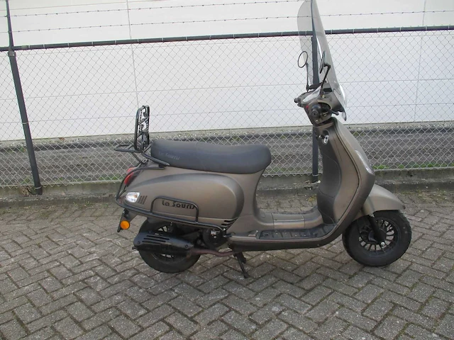 La souris - snorscooter - sourini injectie - scooter - afbeelding 8 van  11