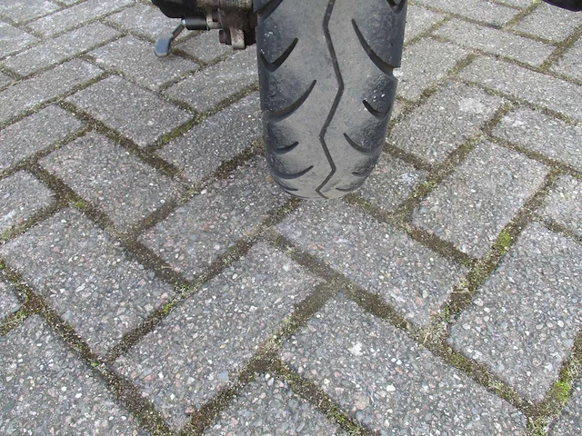 La souris - snorscooter - sourini injectie - scooter - afbeelding 11 van  11