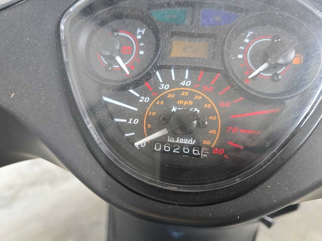 La souris - snorscooter - sourini rs - 4t 25km uitvoering fkv75j - afbeelding 7 van  7