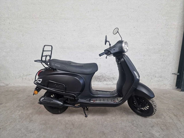 La souris - snorscooter - vespelini - 4t 25km uitvoering dtp47v - afbeelding 2 van  7