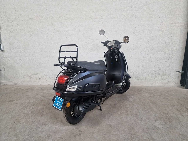 La souris - snorscooter - vespelini - 4t 25km uitvoering dtp47v - afbeelding 5 van  7