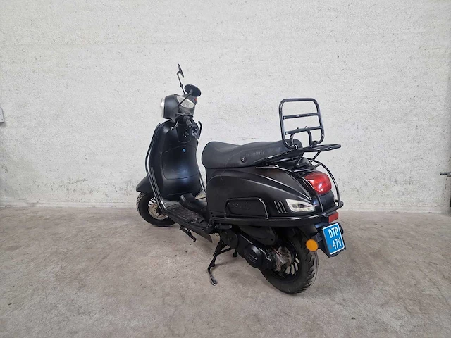 La souris - snorscooter - vespelini - 4t 25km uitvoering dtp47v - afbeelding 6 van  7
