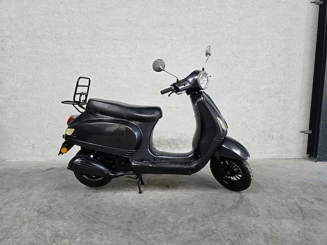 La souris - snorscooter - vespelini - 4t 25km uitvoering - afbeelding 1 van  6