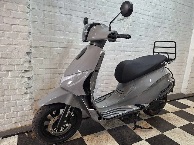 La souris alpha valexim 45 km bromscooter 4takt - afbeelding 2 van  7