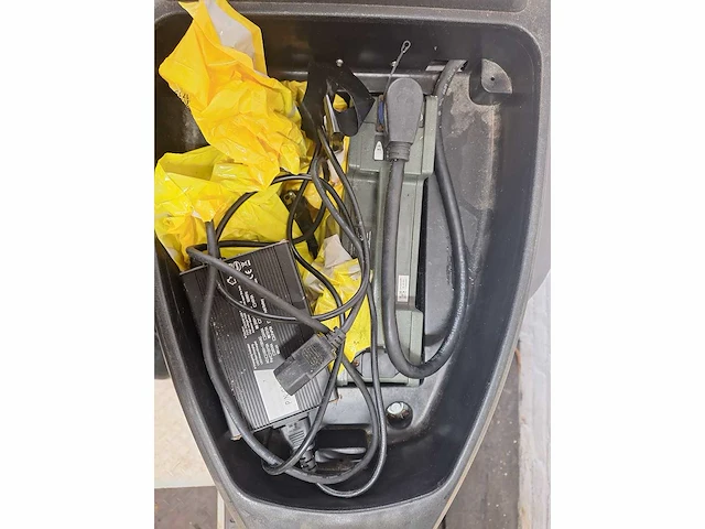 La souris e-sourini 25 km elektrische snorscooter - afbeelding 7 van  7