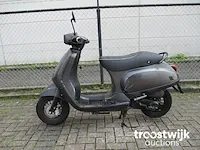 La souris snorscooter vespelini s - afbeelding 1 van  9