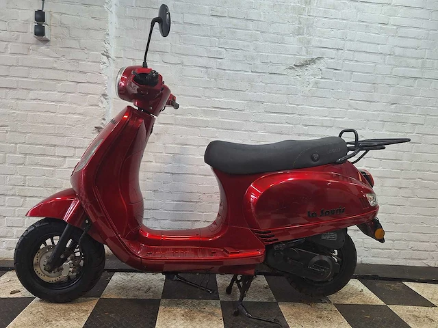 La souris sourini 25 km snorscooter 4takt - afbeelding 1 van  7