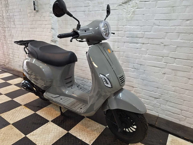 La souris sourini r 45 km bromscooter 4takt - afbeelding 7 van  7