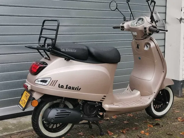 La souris sourini r limited 45 km bromscooter 4takt - afbeelding 5 van  7