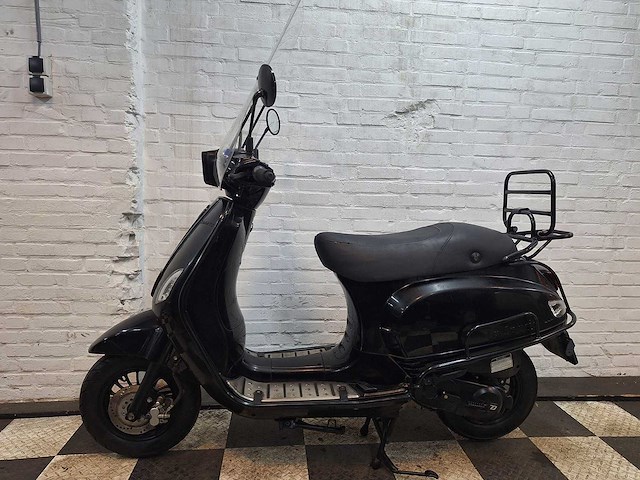 La souris sourini rs 45 km bromscooter 4takt - afbeelding 1 van  7