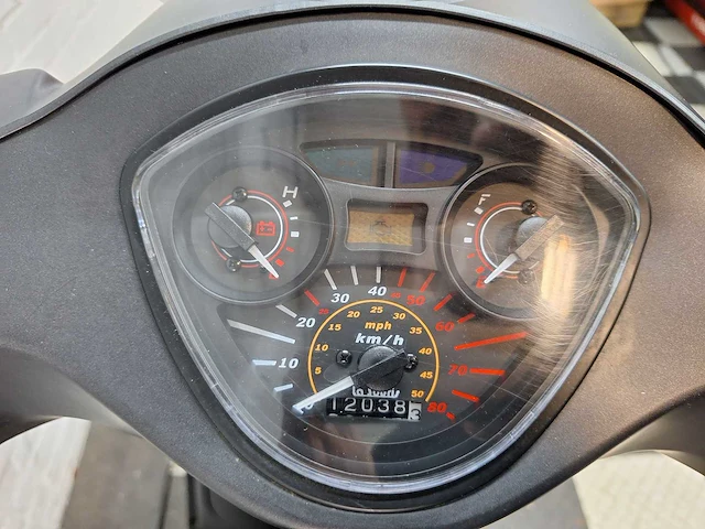 La souris sourini s 45 km bromscooter 4takt - afbeelding 4 van  7