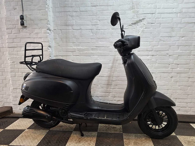La souris sourini s 45 km bromscooter 4takt - afbeelding 6 van  7