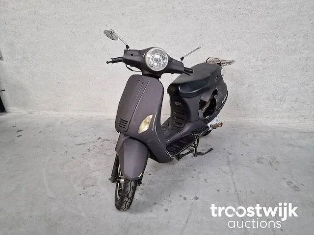 La souris vespelini 25km 4t snorscooter - afbeelding 4 van  6